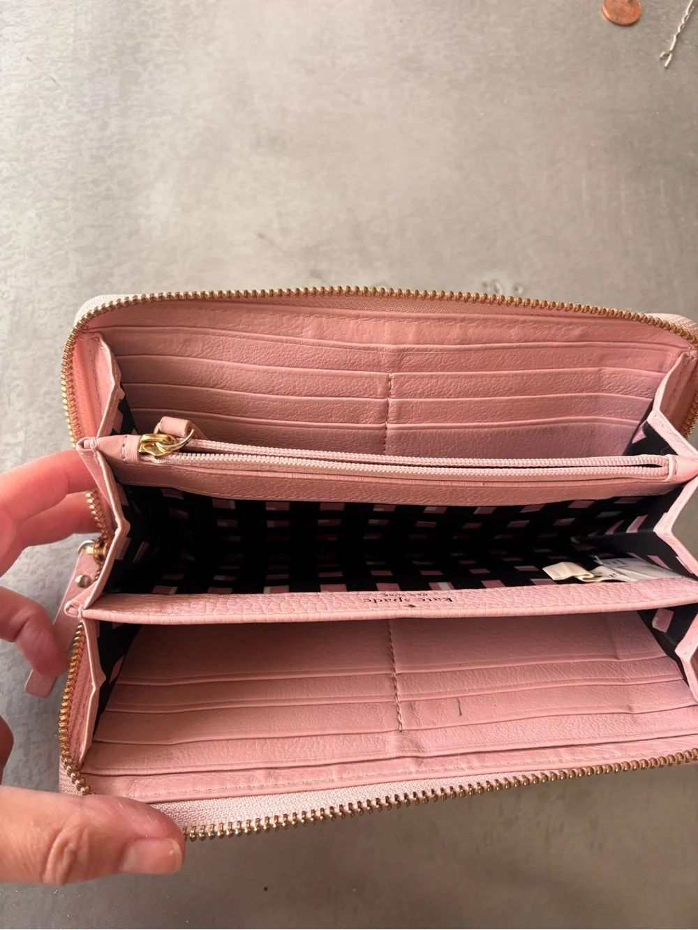 kate spade pink pebbled leather zip wallet with bow